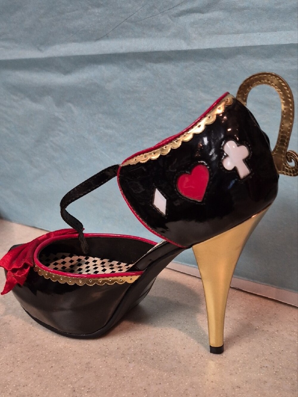 Leg Avenue Black Patent Platform Heels with Red Bow and Gold Heel - Picture 10 of 10